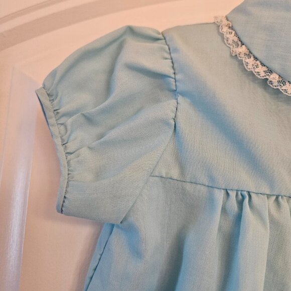 Sale 🎉🥳 4/$25 or $10 VTG Baby Girl Top in Light Blue Size 12 M - Picture 2 of 5
